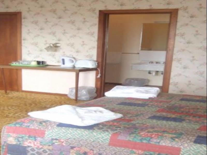 Somerset Hotel Bagian luar foto