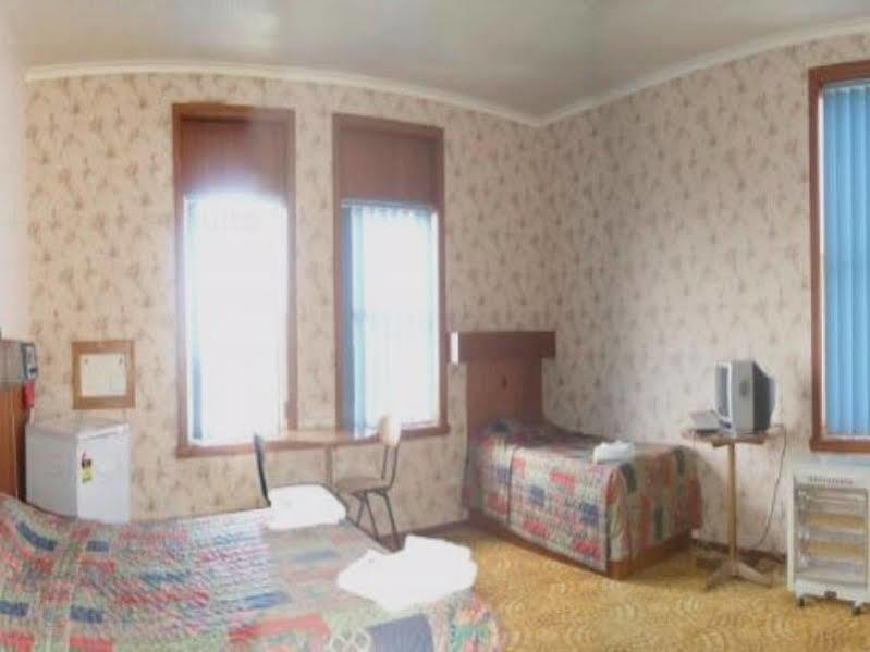 Somerset Hotel Bagian luar foto