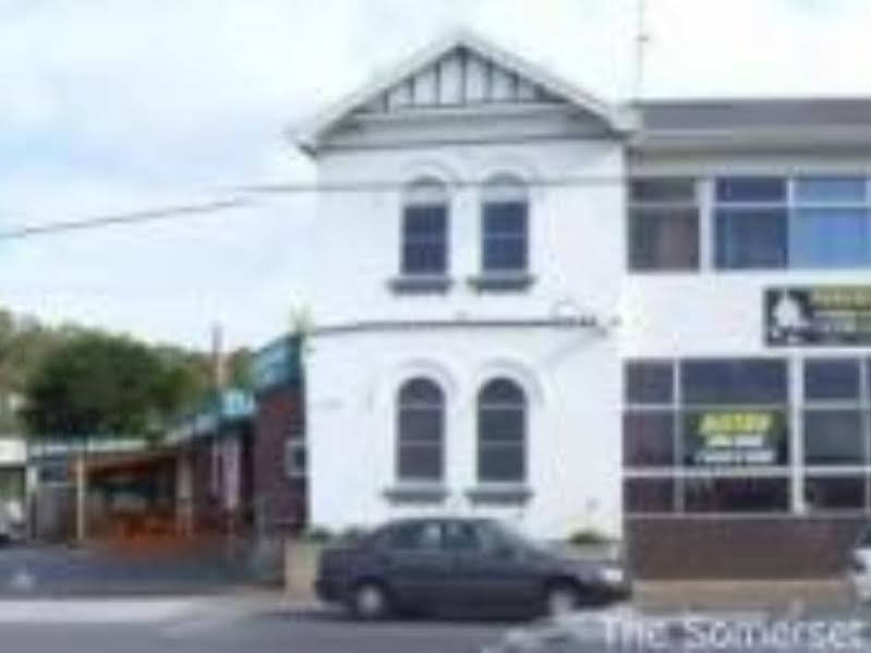 Somerset Hotel Bagian luar foto