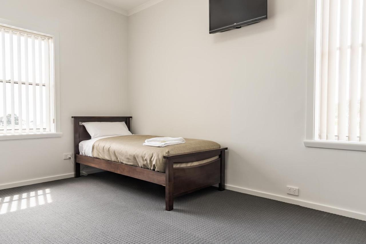 Somerset Hotel Bagian luar foto